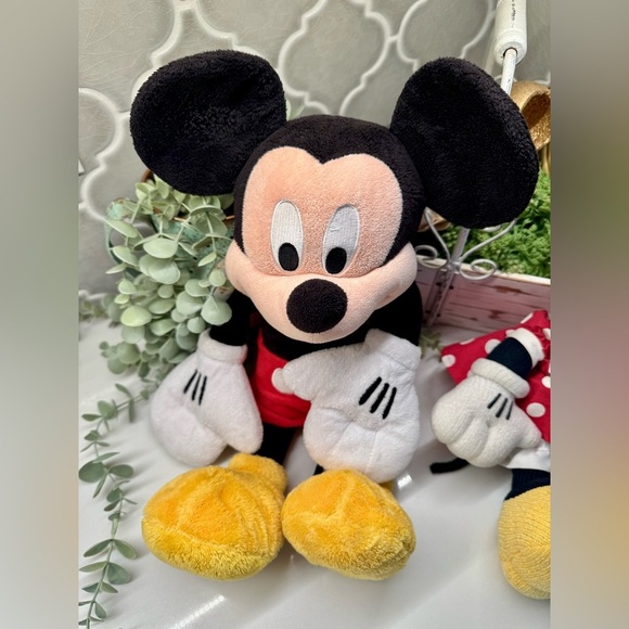Disney Store official Mickey and Minnie Mouse plush stuffed animals - Picture 3 of 8